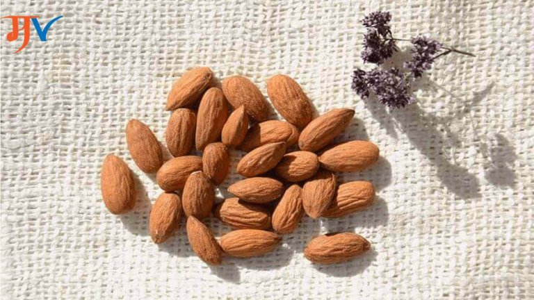 Benefits of eating Almonds in Marathi
