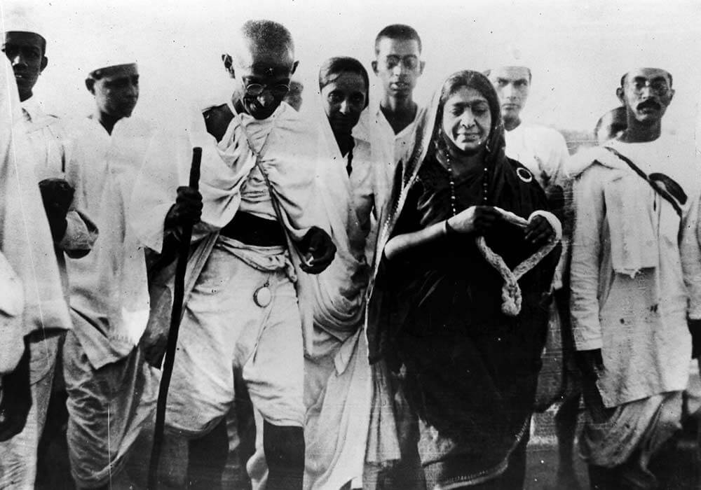 Mahatma Gandhi's Struggle for Independence In Marathi 