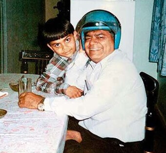 Virat kohli with father prem kohli